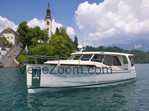 Tekniset tiedot ja arvostelut